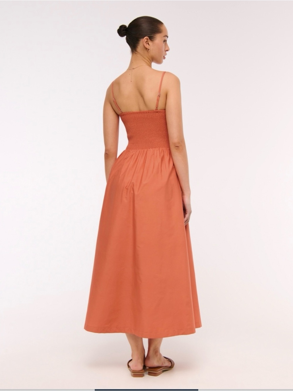 Smocked dipped waist midi dress - Picture 2 of 3